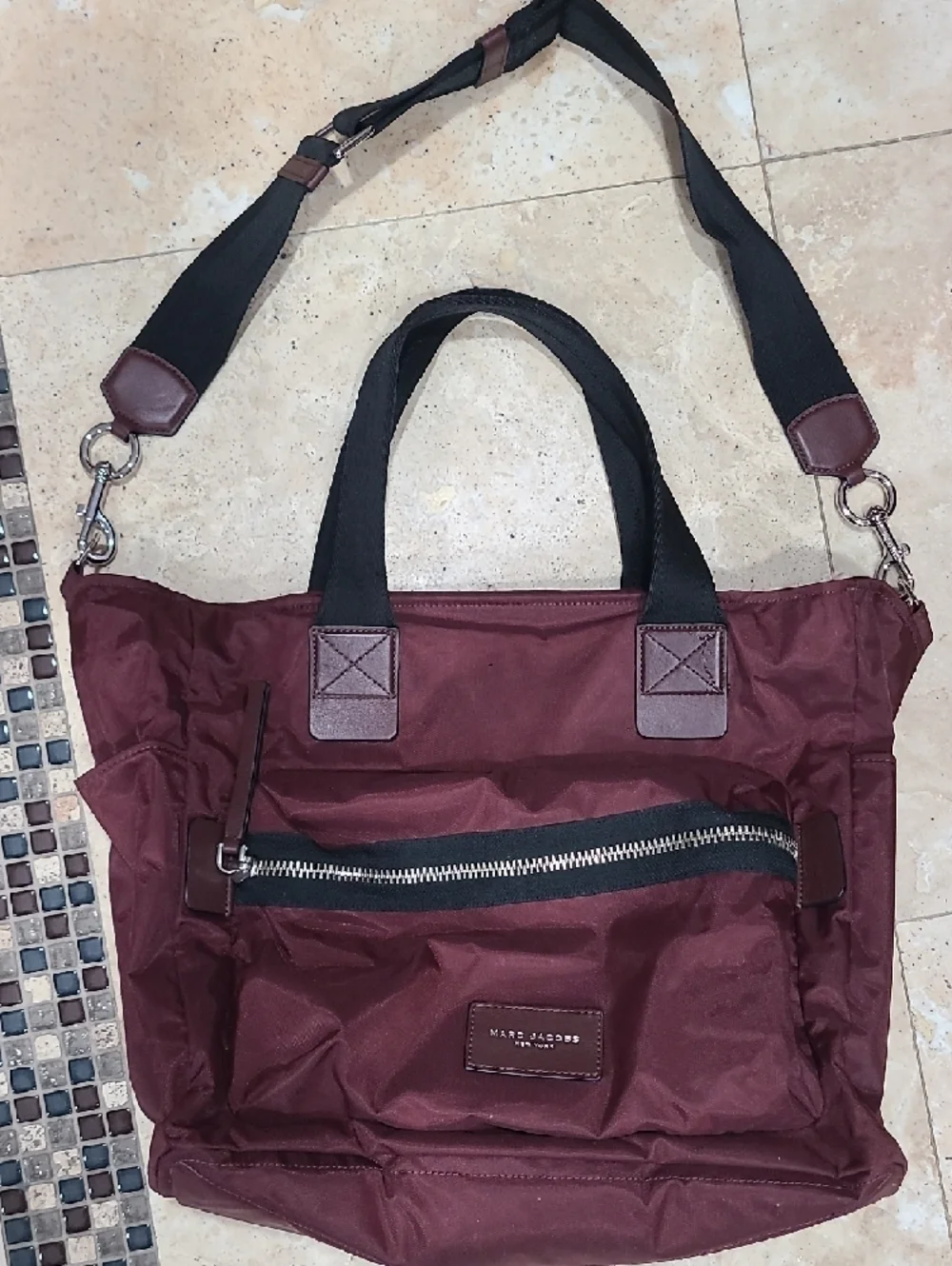 Marc Jacobs Baby Diaper Bag in Burgundy. It does not come With Changing Pad.